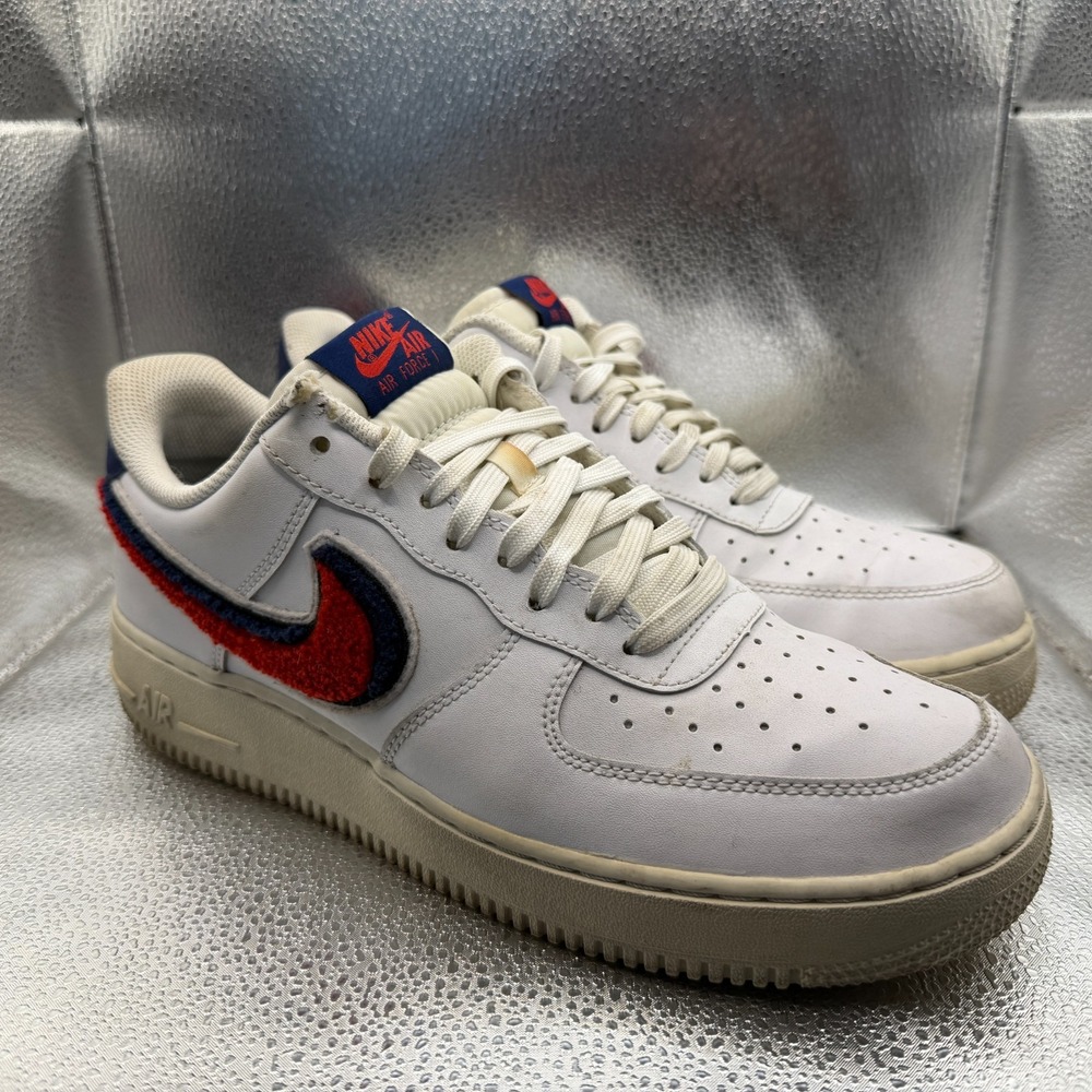 Size 9 Nike Air Force 1 '07 LV8 Chenille Swoosh White Mens Sneakers 823511-106
